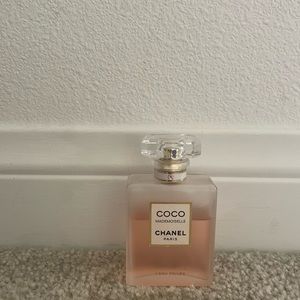 Chanel perfume